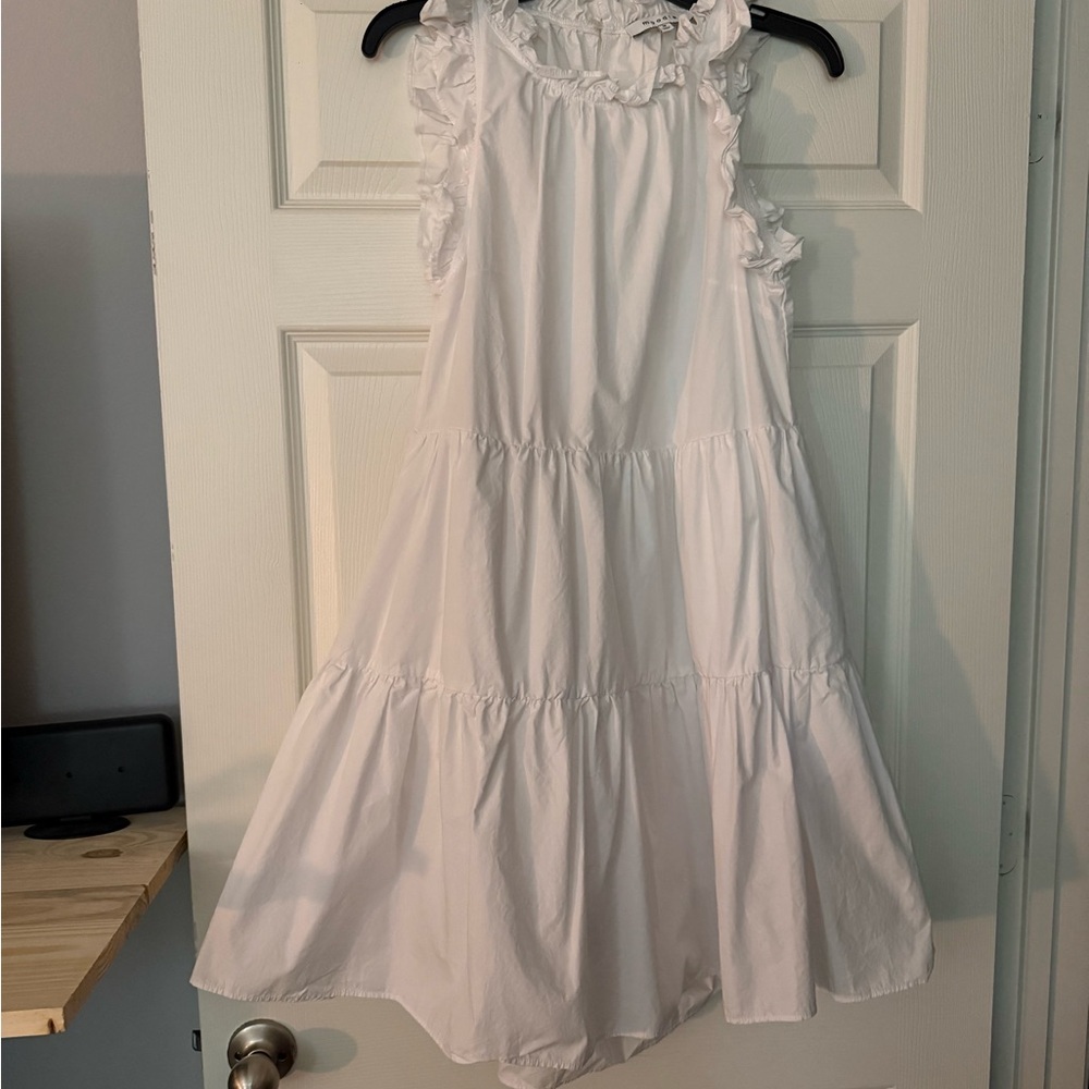 Moodie White Ruffled Casual Dress